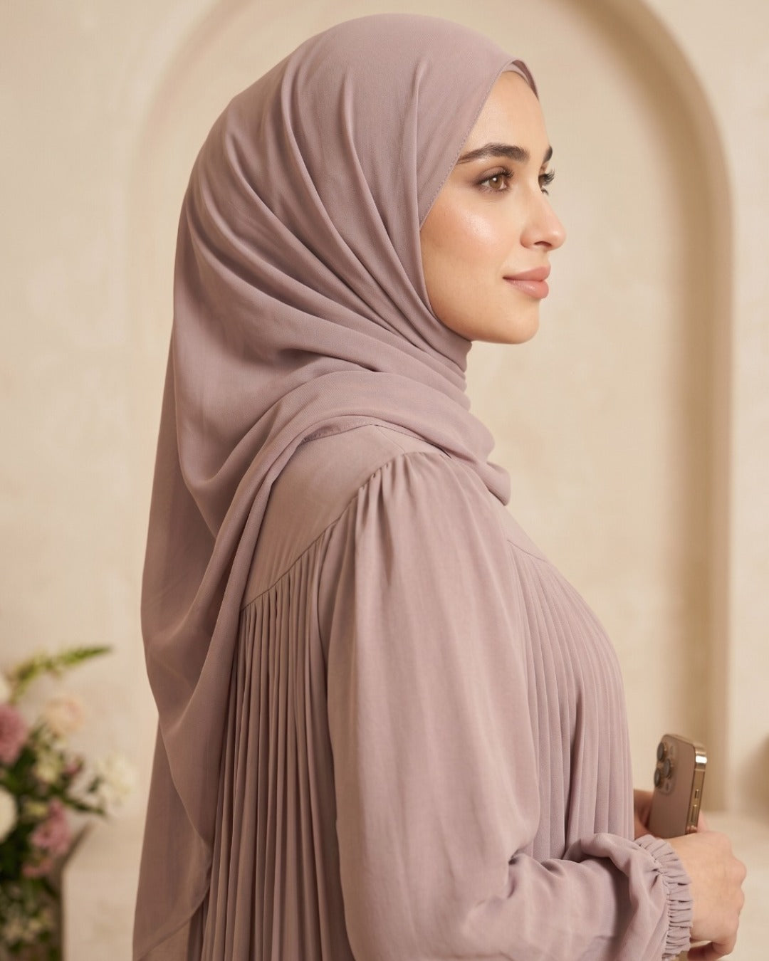 Graceful Dusty Mauve Pleated Georgette Abaya