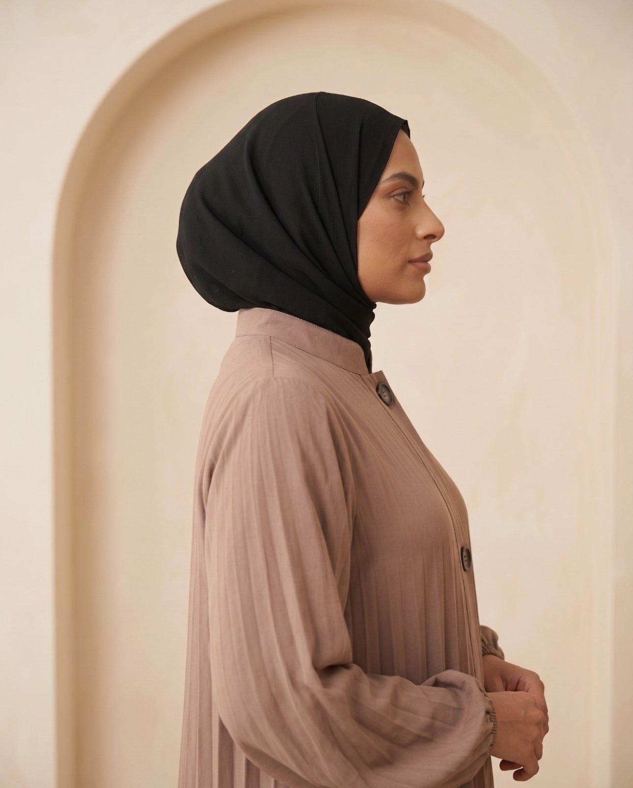 Premium Mauve Georgette Front-Button Abaya with Collar Neck & Balloon Sleeves