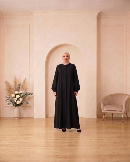 Classic Minimalist Black Georgette Pleated Abaya