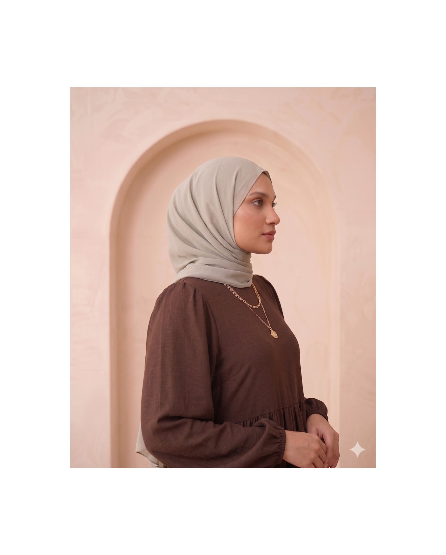 Timeless Minimalist Georgette Abaya - Chocolate Brown