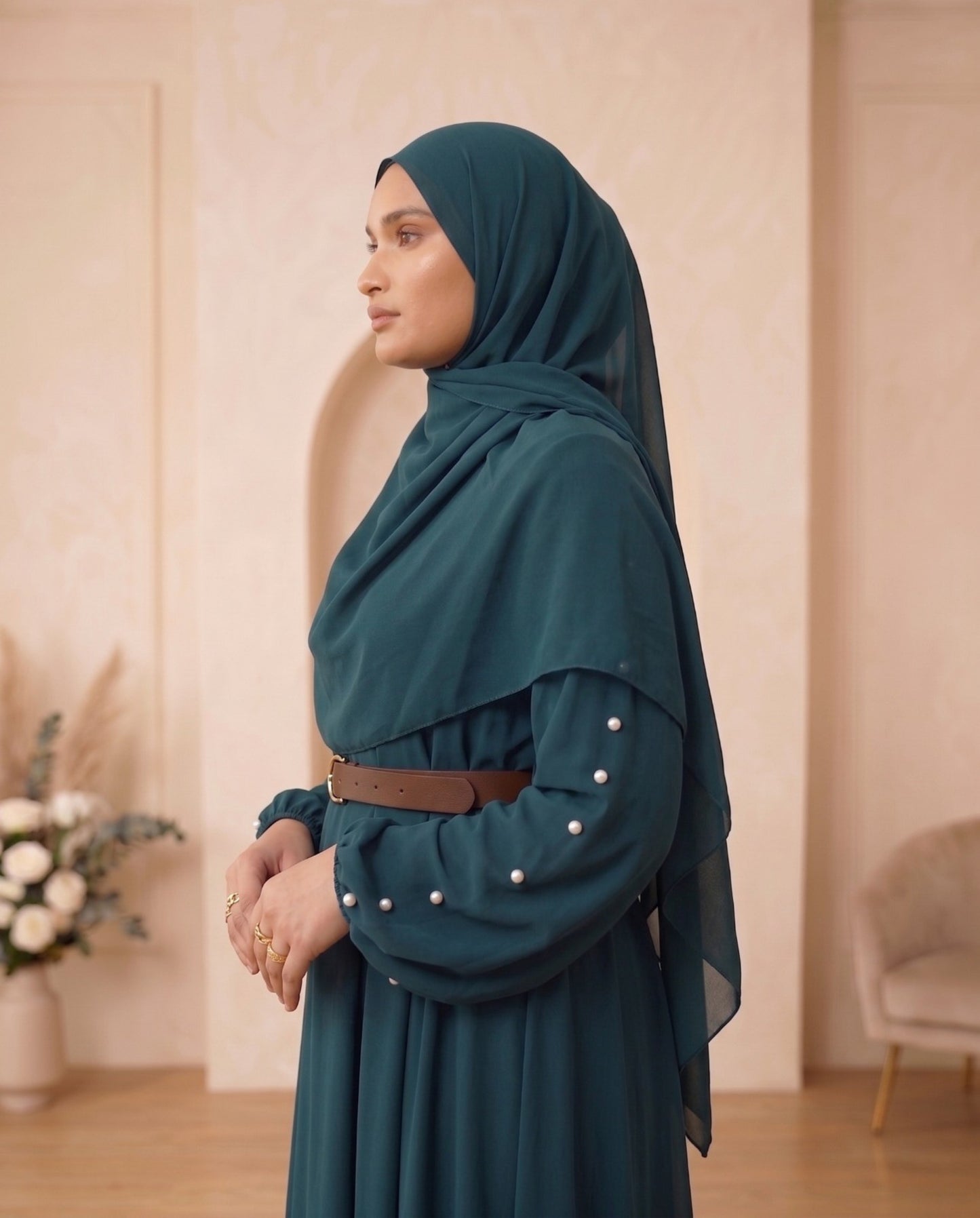 Embellished Teal Georgette Belted Abaya