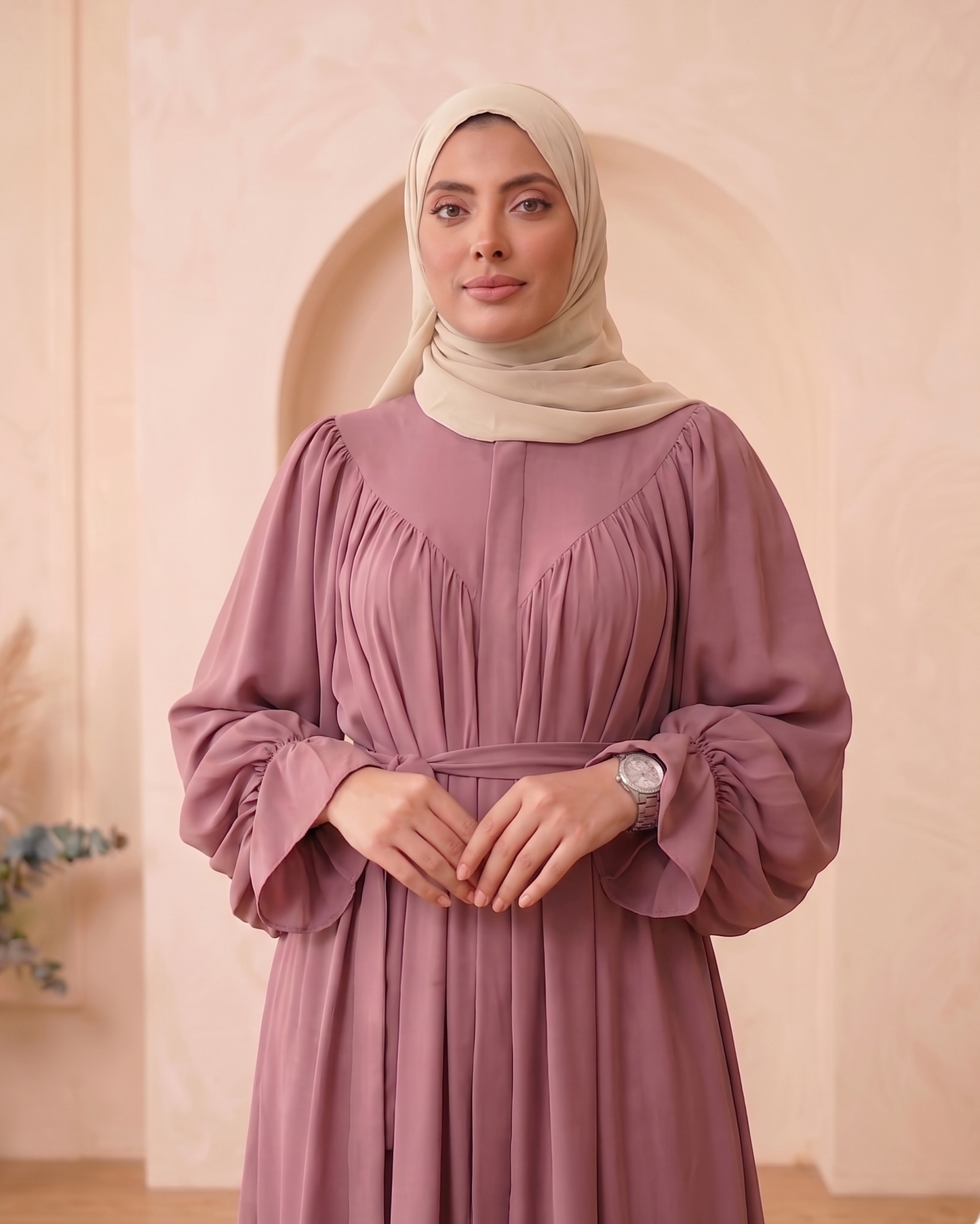 Elegant Mauve Georgette Pleated Abaya with Tie-Waist