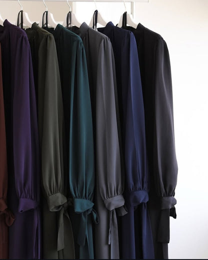 Stuff Georgette Elegant Modest Abaya
