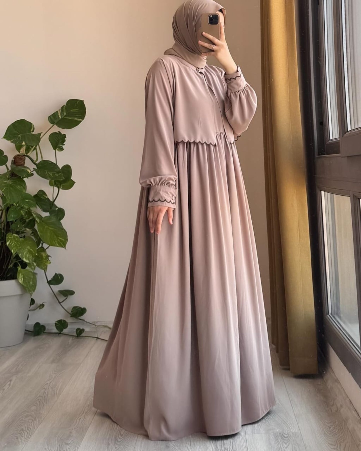Stuff Georgette Elegant Modest Abaya